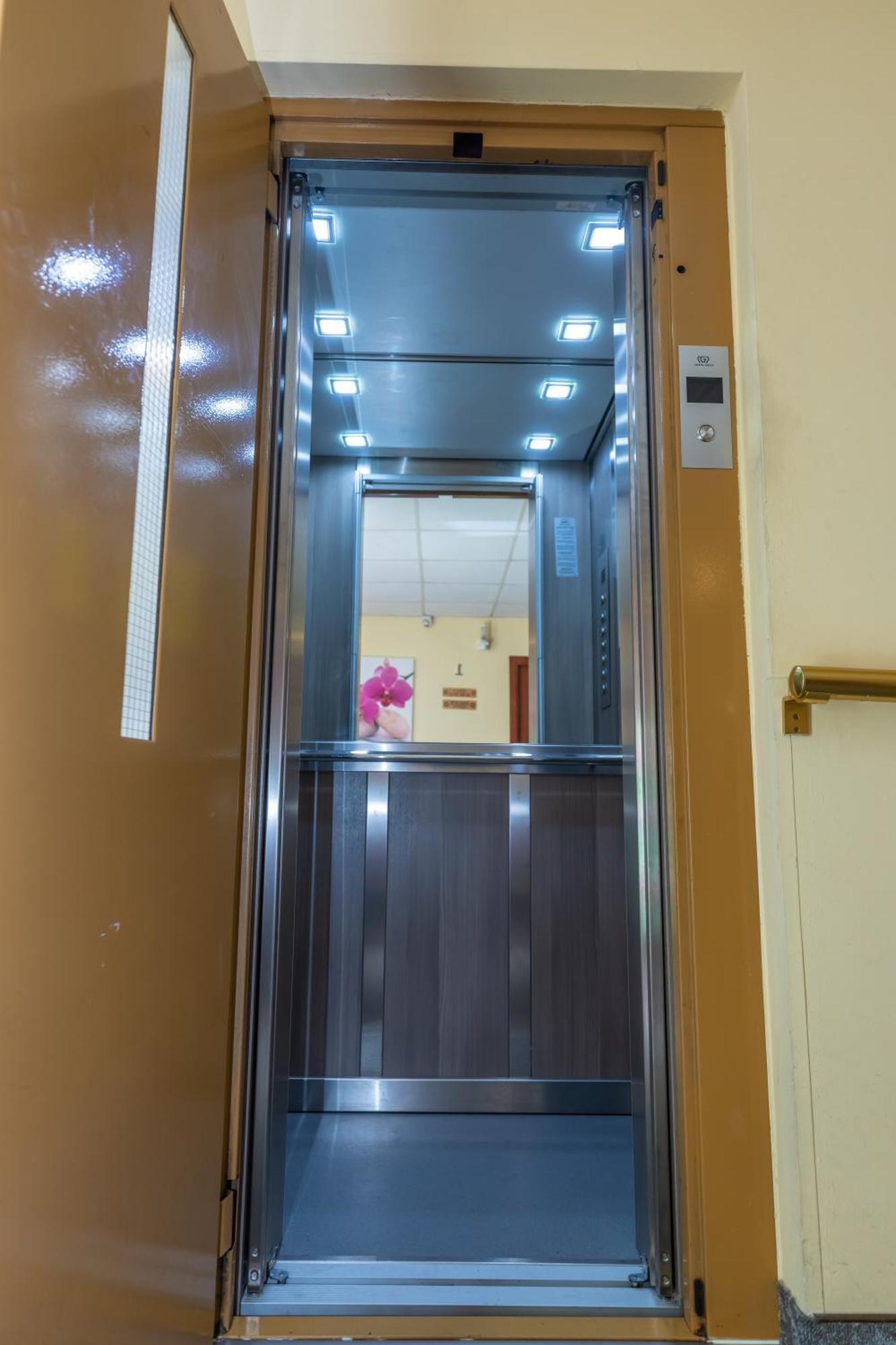 Hotel Sir Gara De Nord 부쿠레슈티 외부 사진